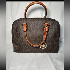 Michael Kors MK Satchel Bowling Bag
Medium Large